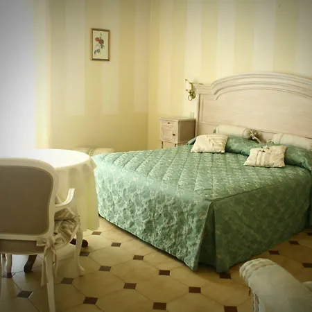 Ξενοδοχείο Margherita 3*