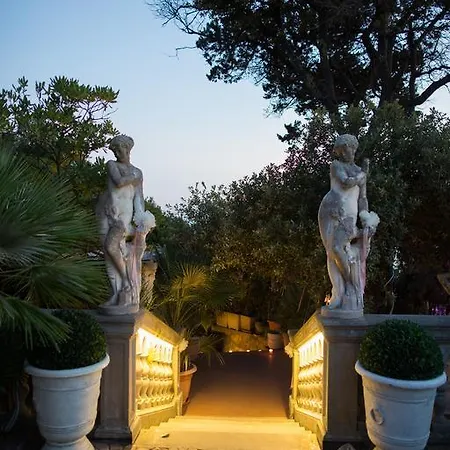 Margherita Hotel 3*